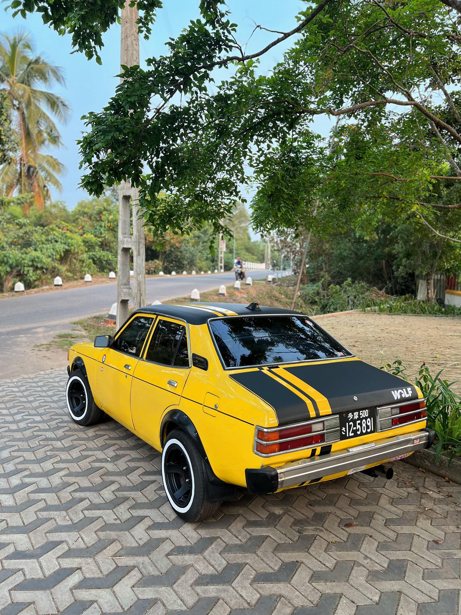 Mitsubishi Lancer Flat Light (Dodge colt)