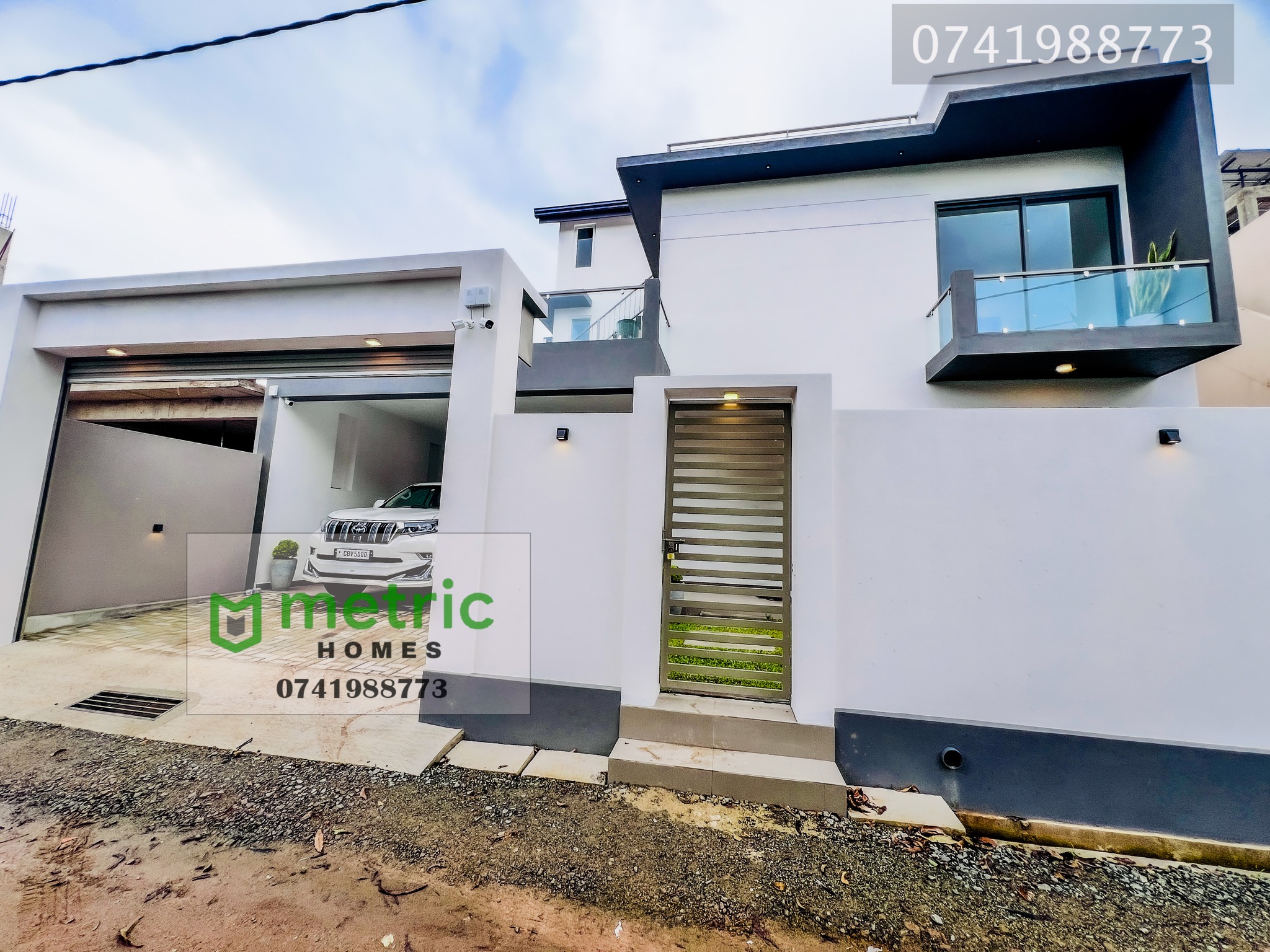NEGOMBO AKKARAPANHA BRAND NEW LUXURY HOUSE FOR SALE මීගමුවේන් සුපිරි නිවසක්