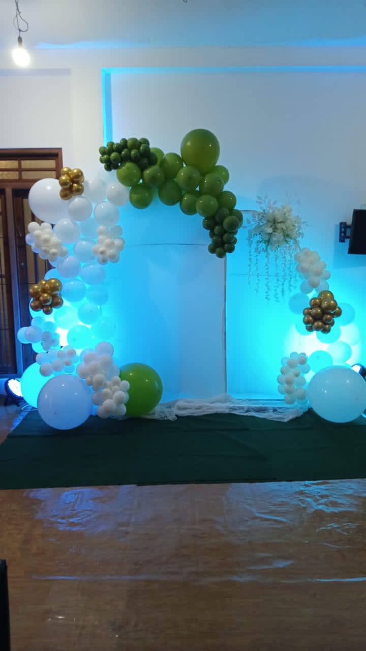 ✅ B & B Dancing & Decor