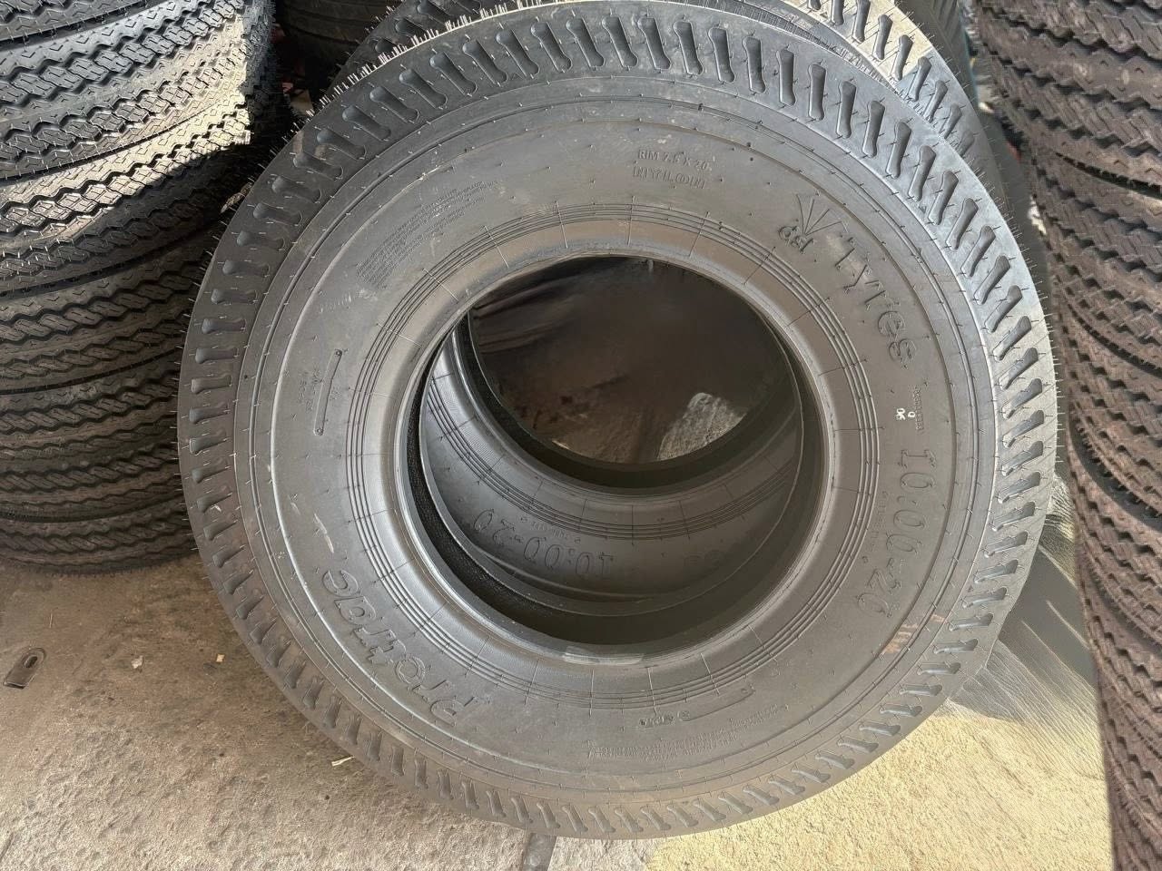 1000×20 brandnew tyres
