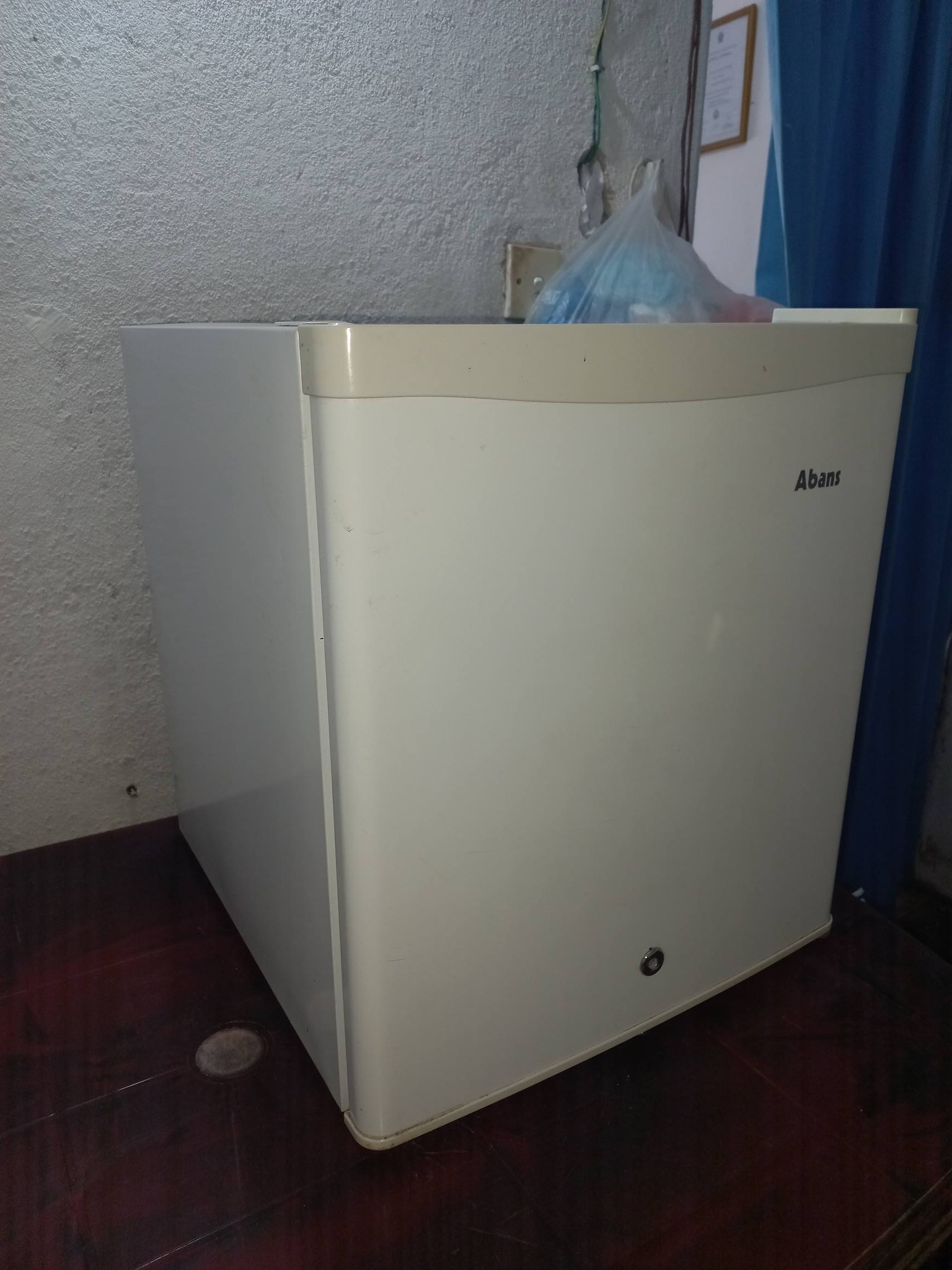 Mini Refrigerator-Abans