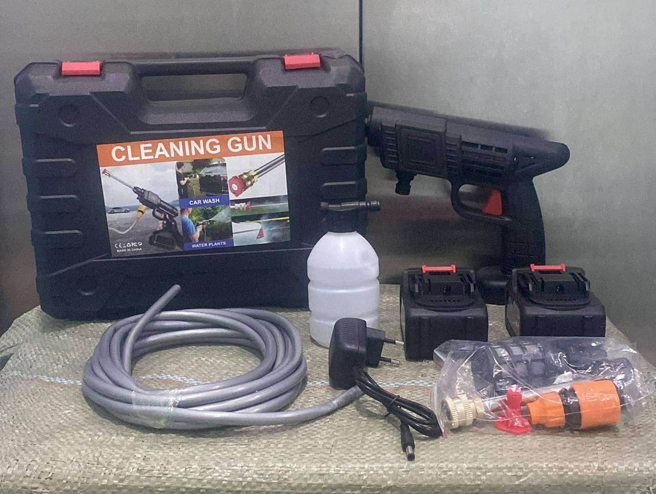 *DOUBLE BATTERY RECHARGEABLE HIGH PRESSURE WATER GUN*