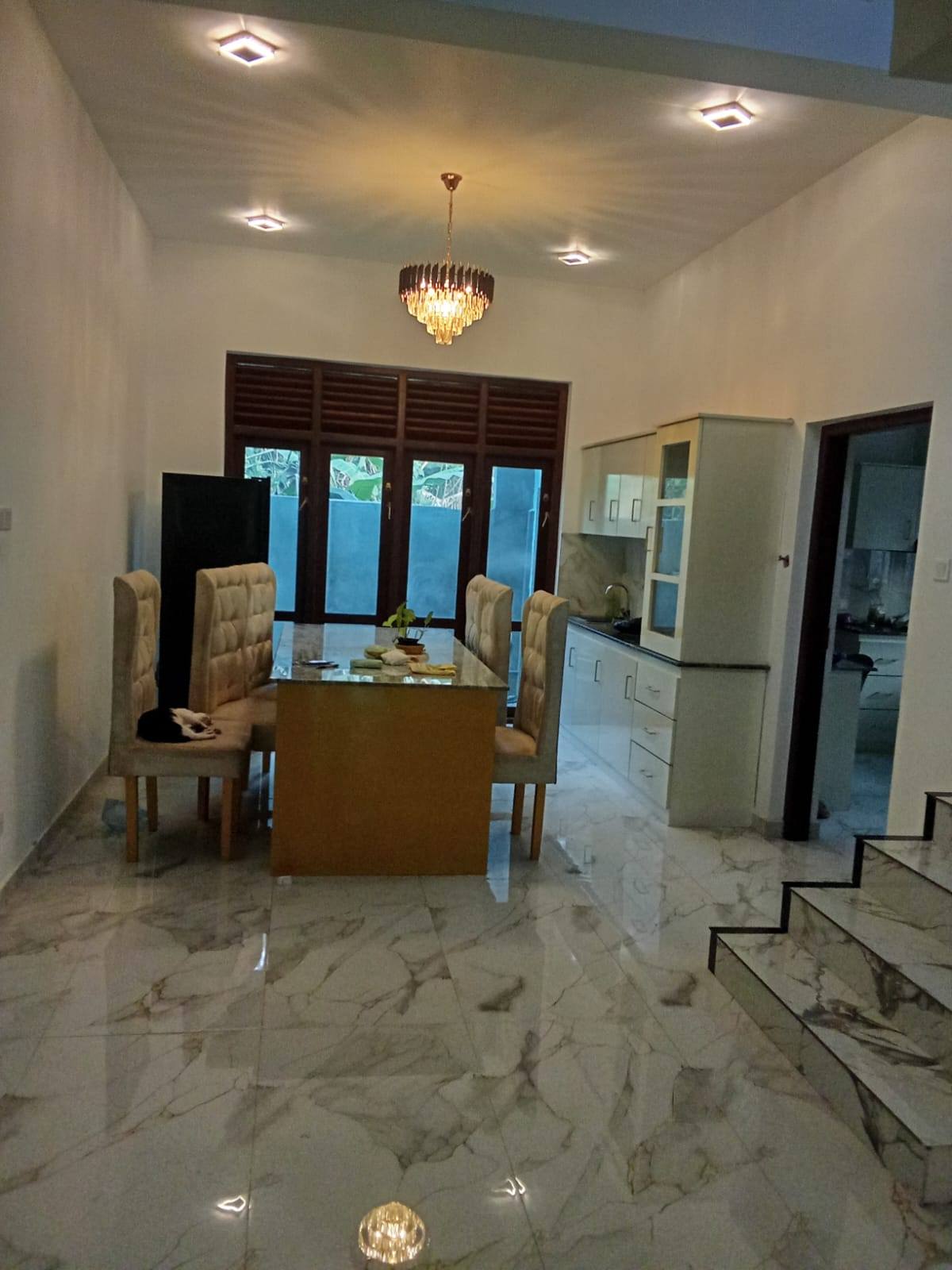 තල්විලින් වටිනා නිවසක් ඉක්මනින් විකිණීමට