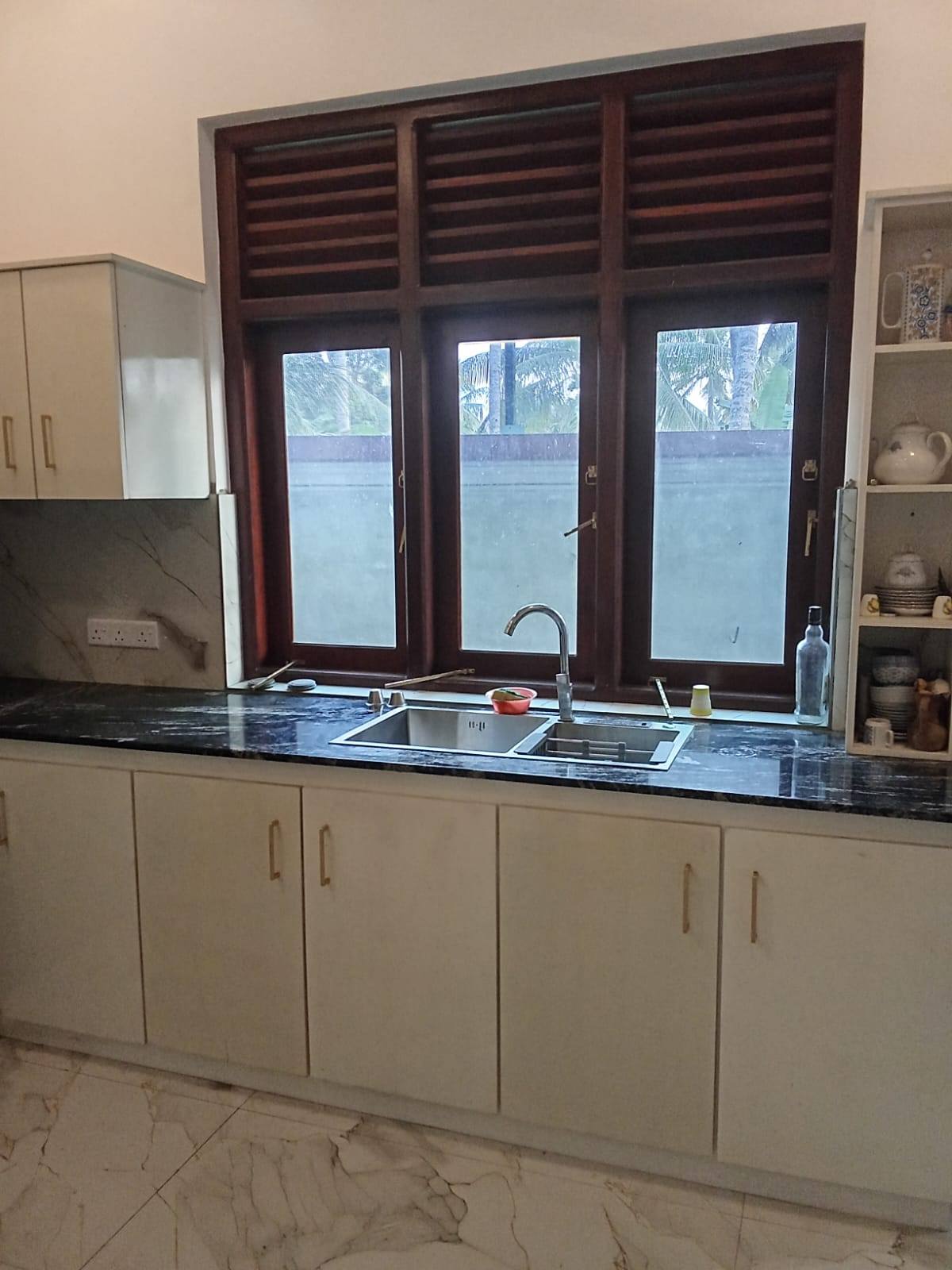 තල්විලින් වටිනා නිවසක් ඉක්මනින් විකිණීමට