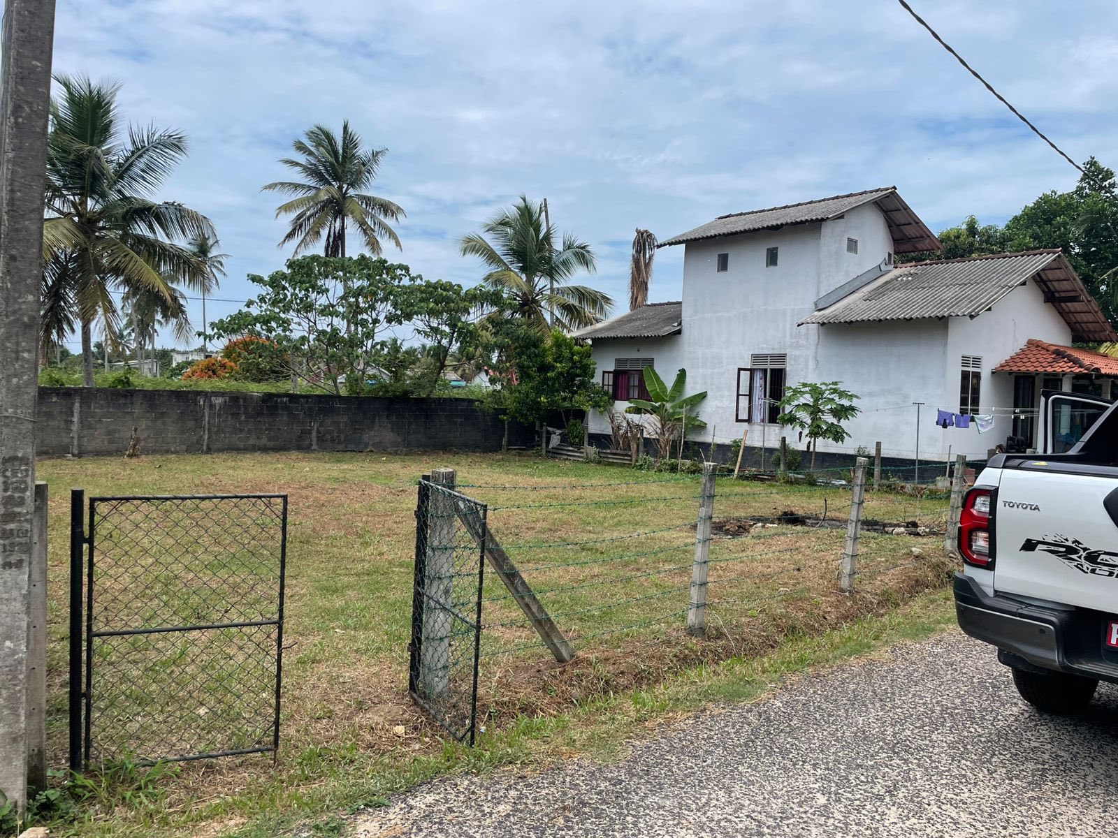 Land For Sale in Katana.