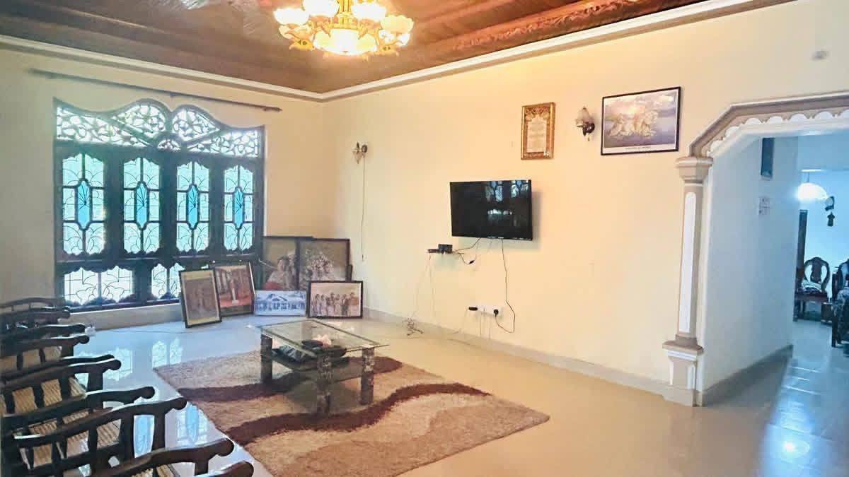 නාත්තන්ඩියෙන් අගනා නිවසක් සහ ඉඩමක්
