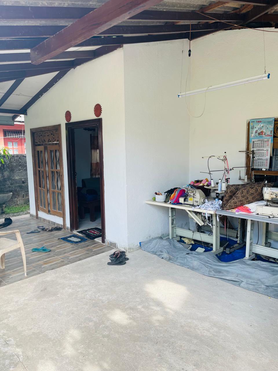 ජා ඇල කාමර 3 ක නිවස ඉතා ඉක්මනින් විකිනීමට.