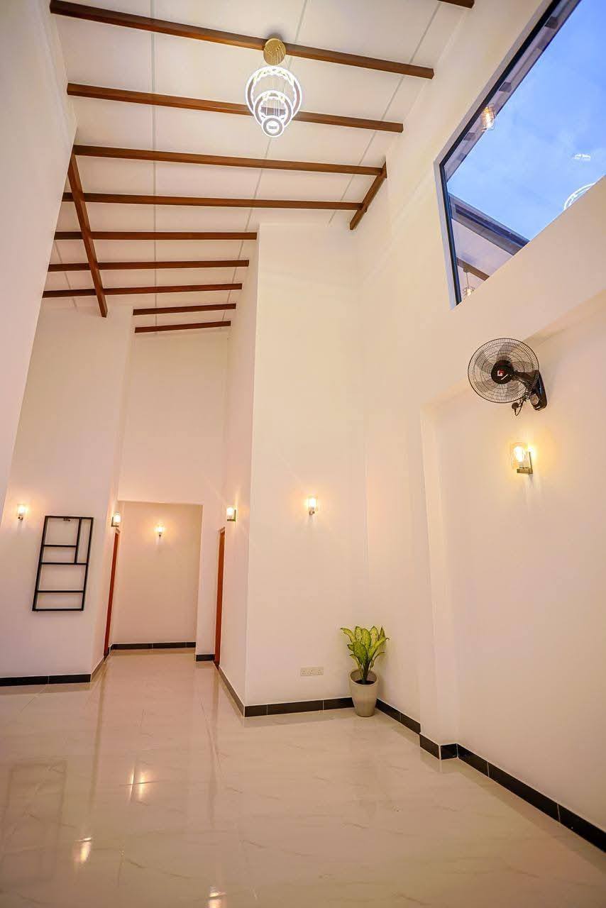 Brandnew Single Storey Modern House for sale in Yashodara Mawatha Ranala Athurugiriya Road
