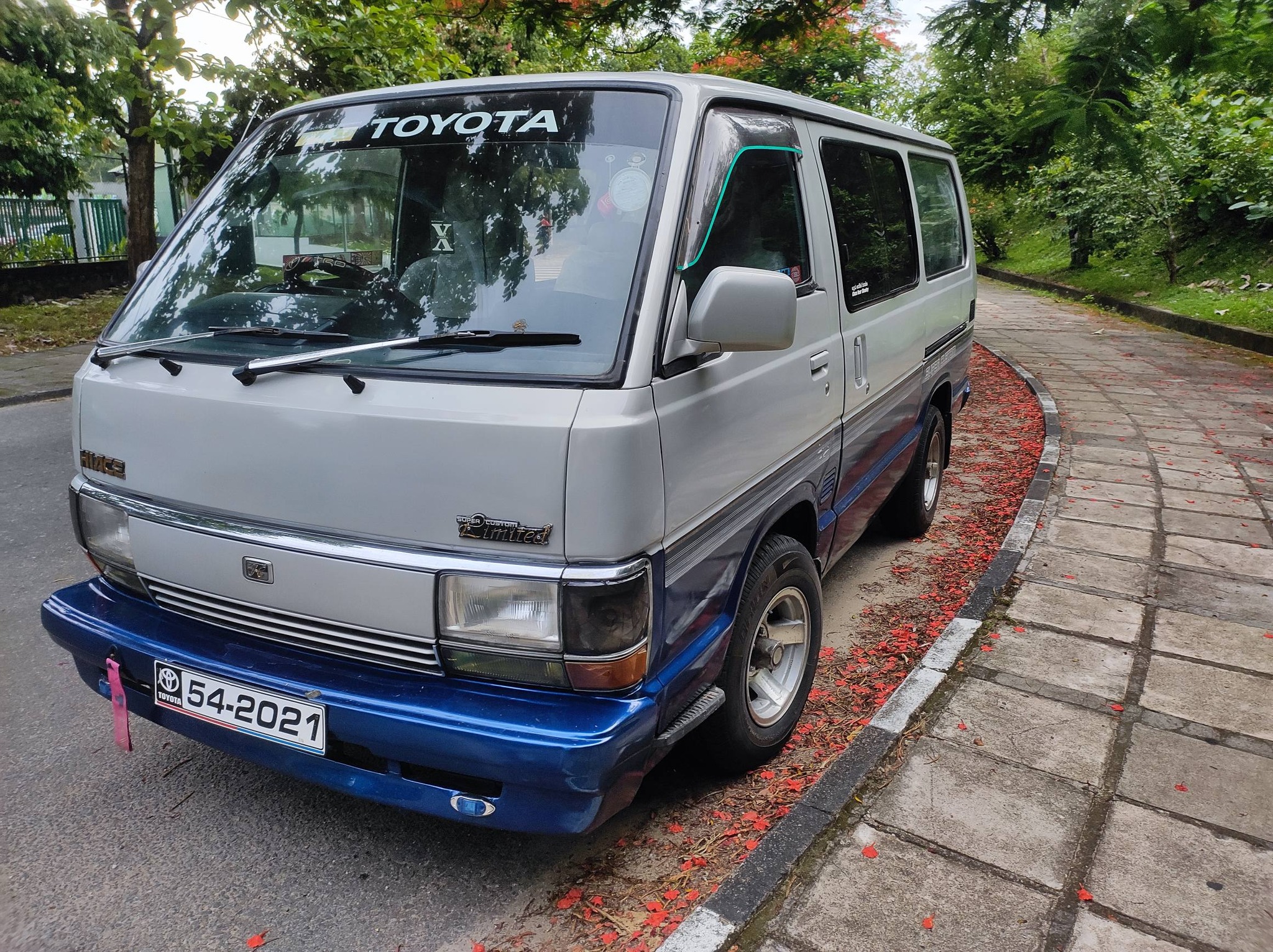 LH TOYOTA HAICE
