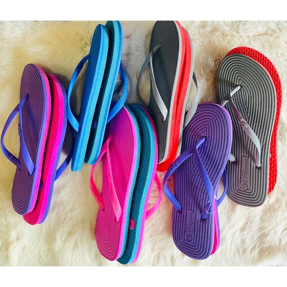 Two-Toned Collection – SLIPERS