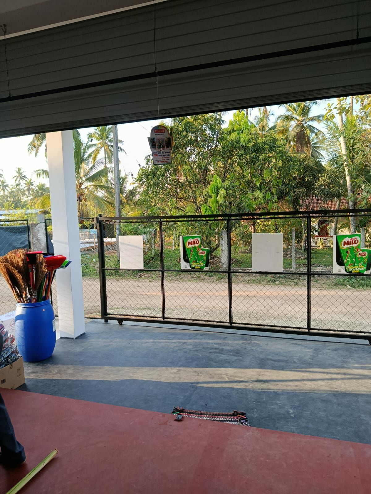 දැනට පවත්වාගෙනයන ව්‍යාපාරික ස්ථානයක් විකිණීමට. ( සිල්ලර බඩු) වාරියපොළ, රබාවැව පිහිටා ඇති මෙම කඩකාමරය ඉක්මනින් විකිණීමට.
