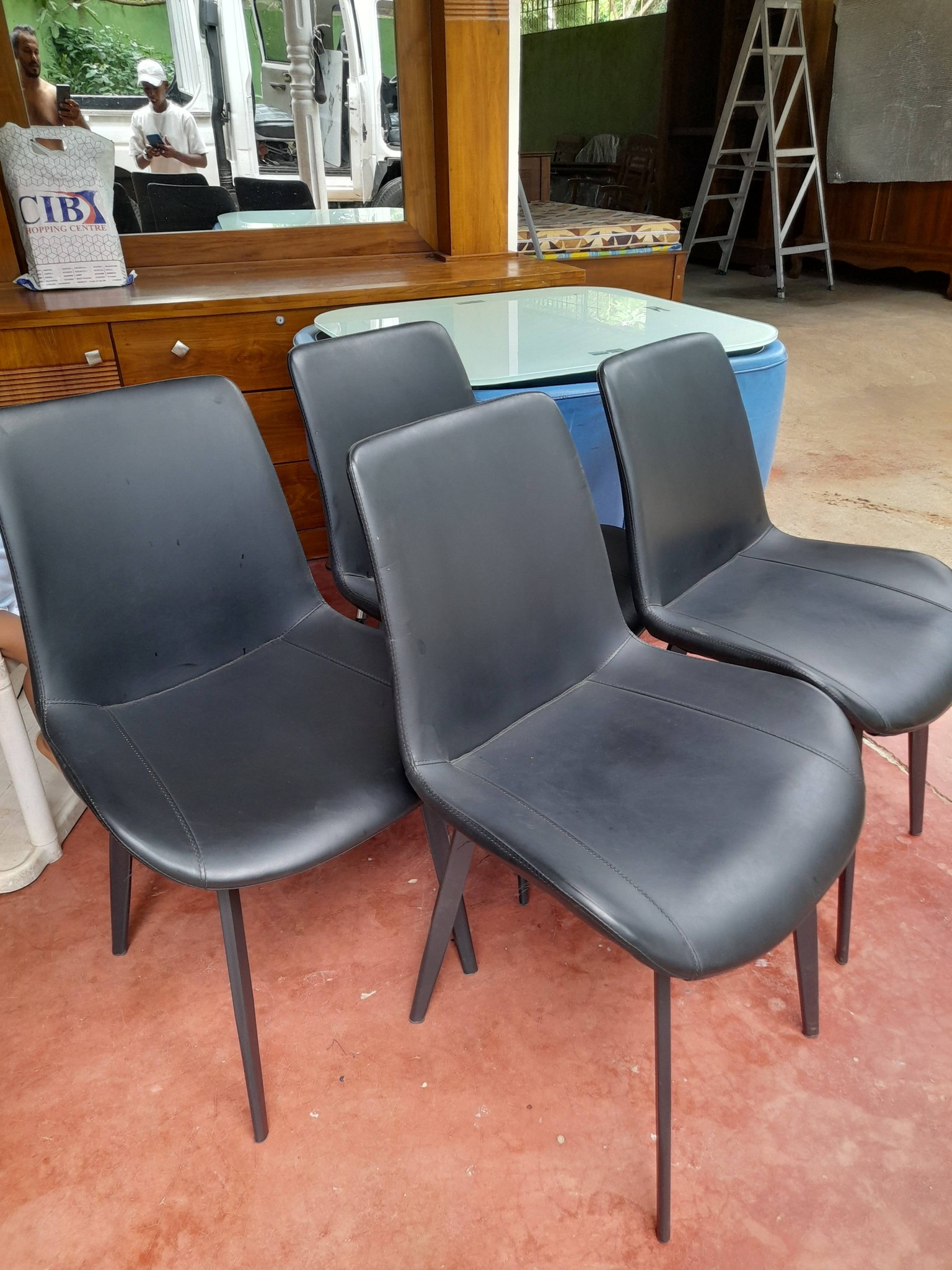 Granite Table With 4 Chairs