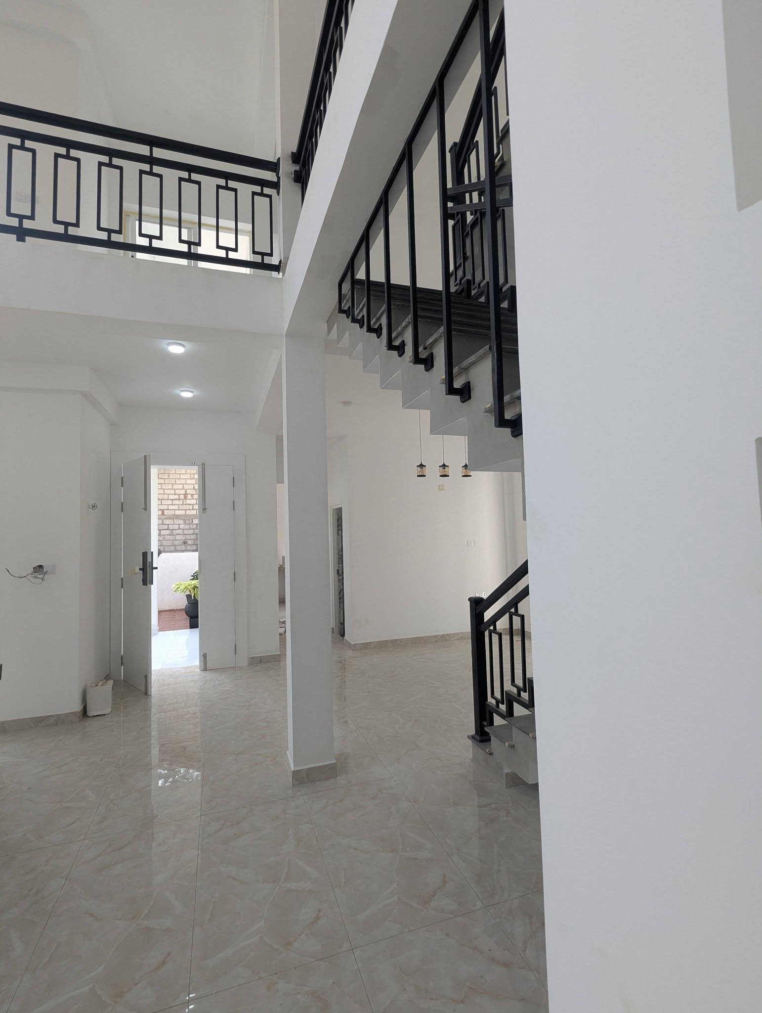 super elehant Brandnew box model house for sale -negombo, daluwakotuwa.