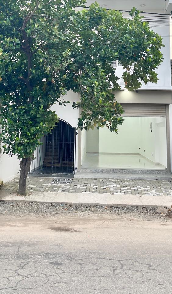 කඩකාමරයක් කුලියට දීමට ඇත.