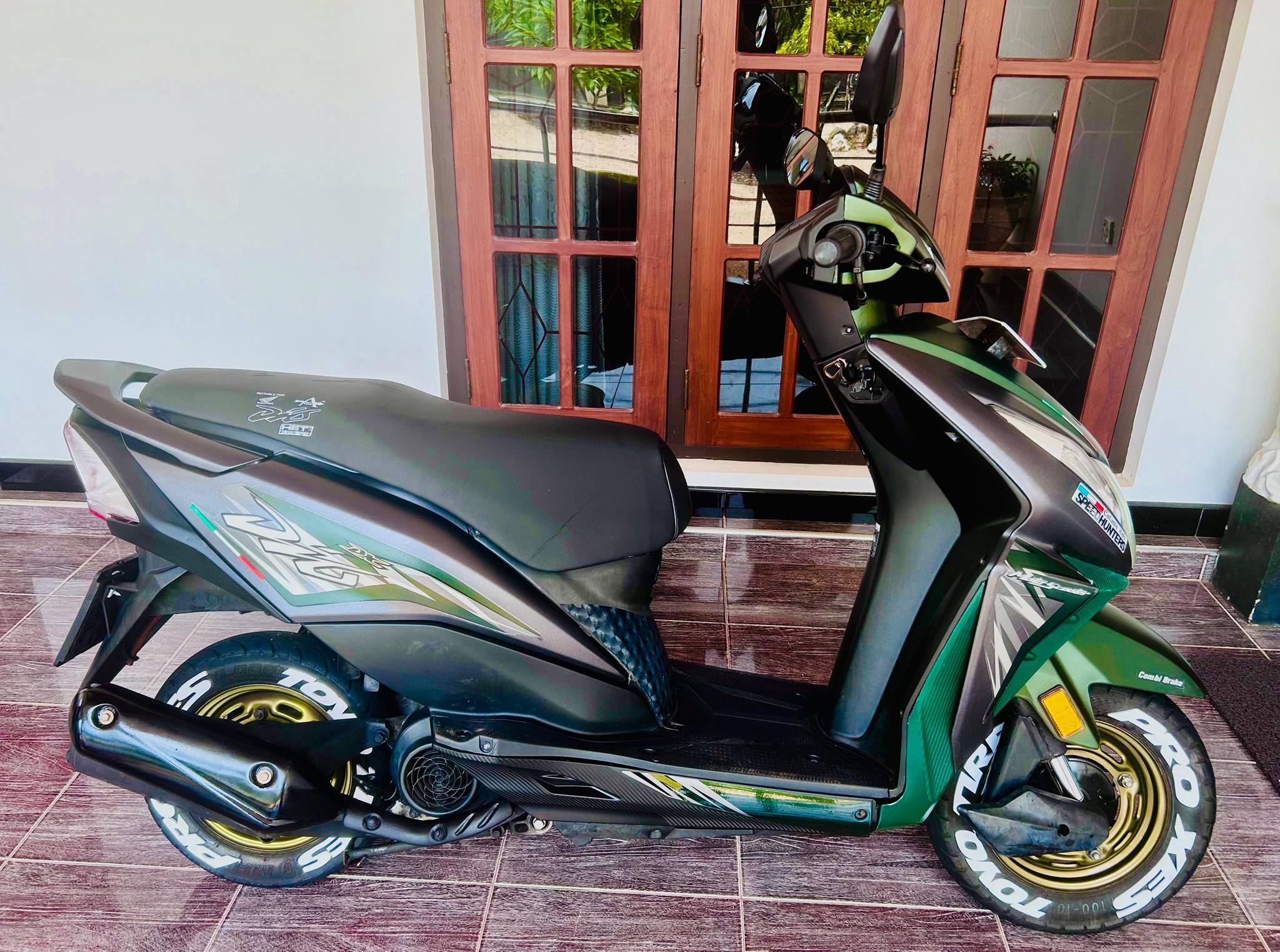 Honda Dio DX (2020)