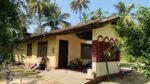 අක්කර 1. 1/2 පොල් ඉඩමක් සමග නිවසක් විකිණිමට ඇත.