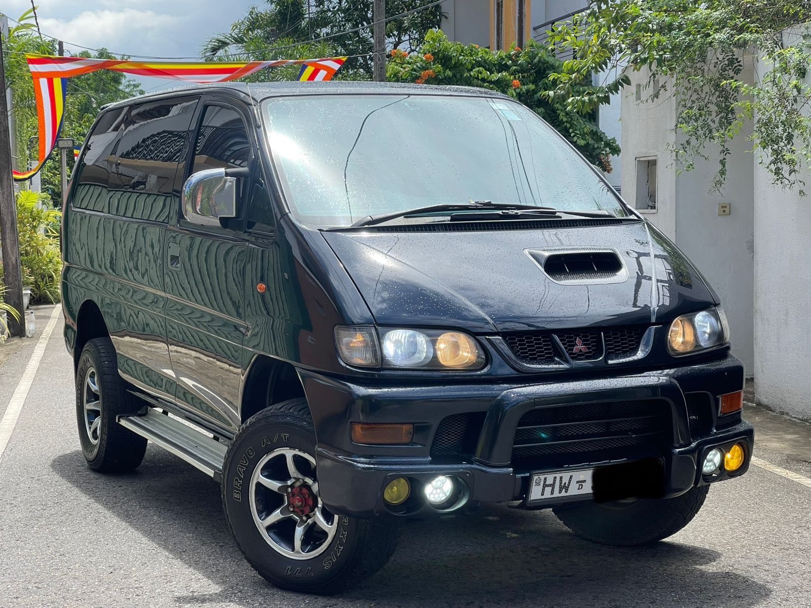Mitsubishi L400 Spacegear