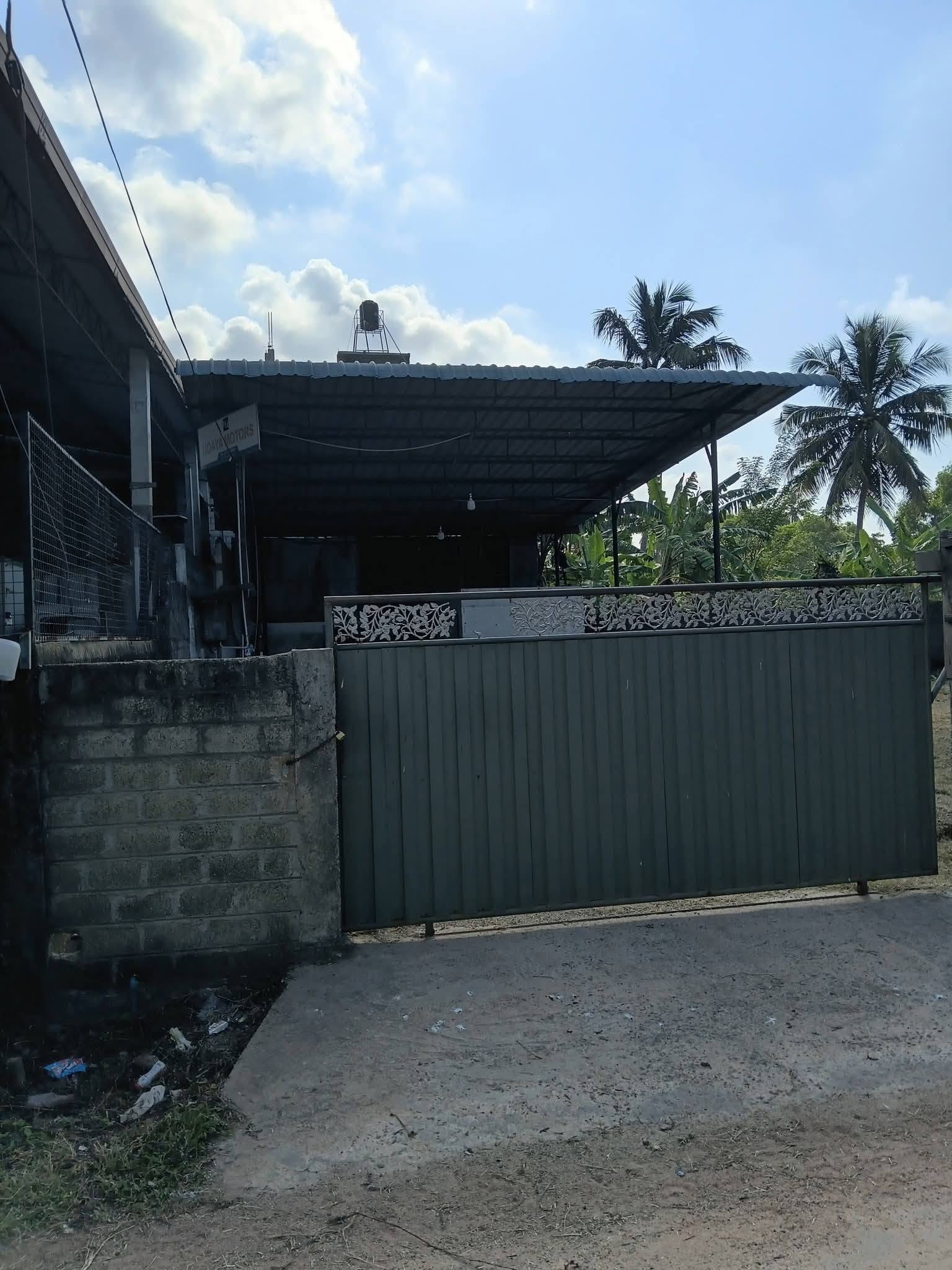 15 Perch Commercial Space is Available For Rent in Akkarapanaha Junction (Negombo).