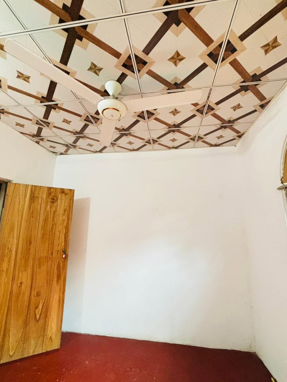 සීදූව – ලියනගේ මුල්ල ප්‍රදේශයෙන් අංගසම්පූර්ණ නිවසක් සහිත ඉඩමක් විකිණීමට ඇත.
