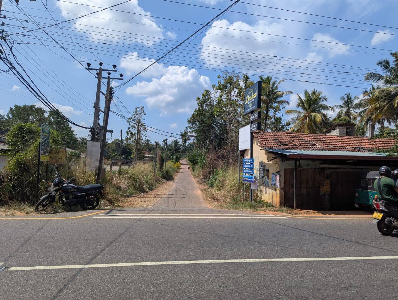 පර්චස් 17 ඉඩම ‎ගිරිවුල්ල මත්තේගම ප්‍රදේශයෙන් අයෝජනය කරන්න.