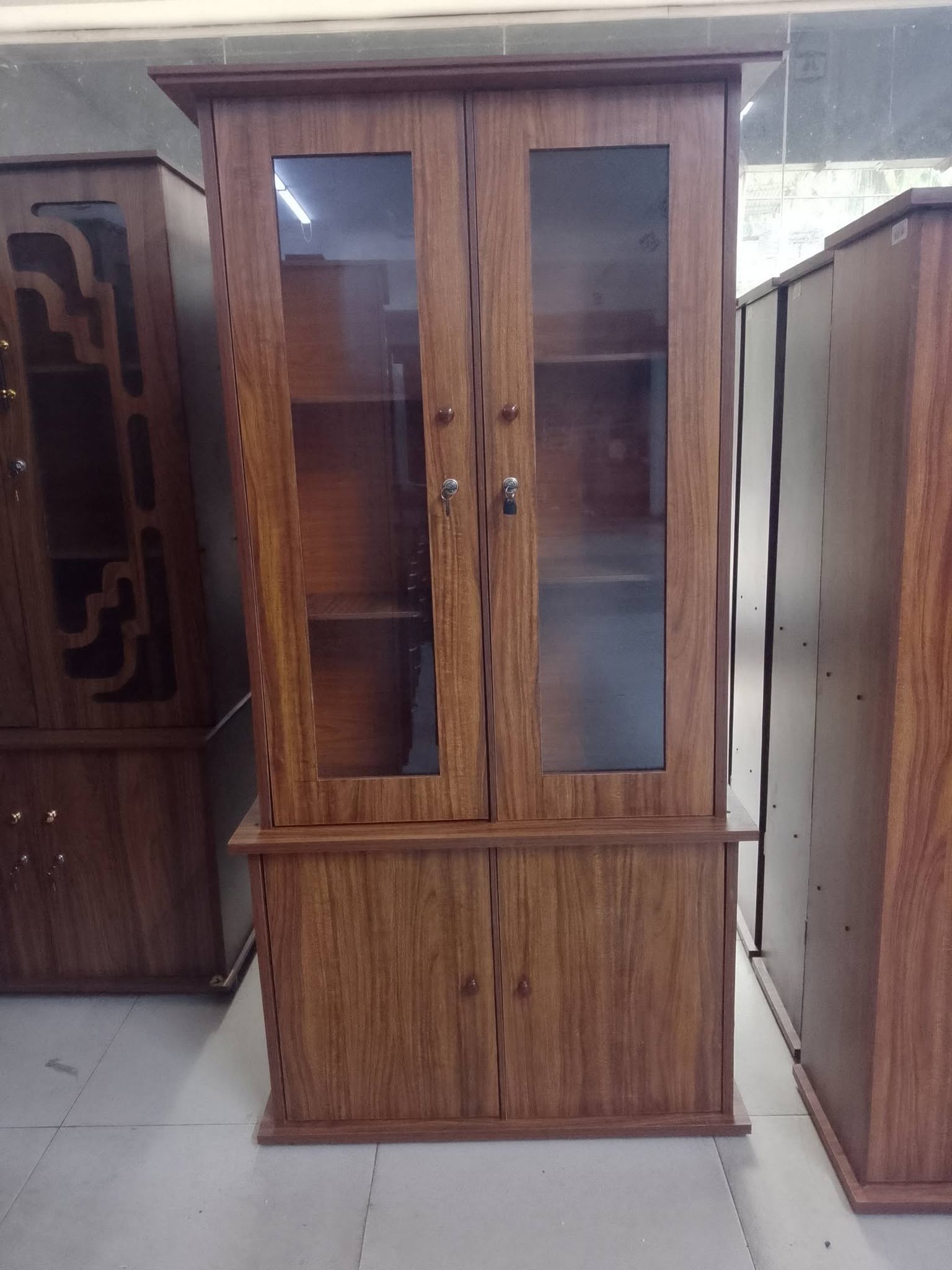 WALL CUPBOARD 2 DOOR