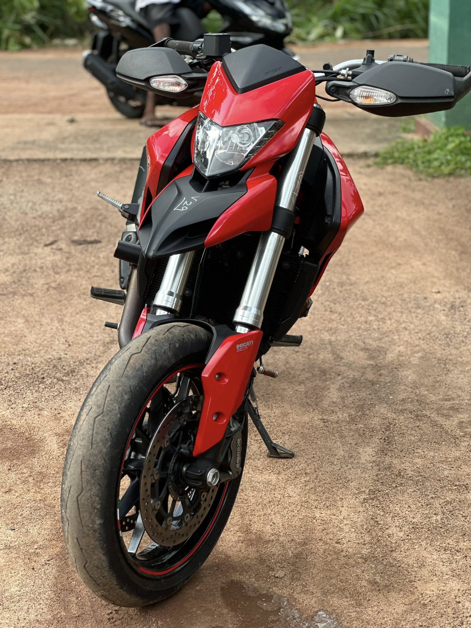 2014 Ducati hypermotard 821