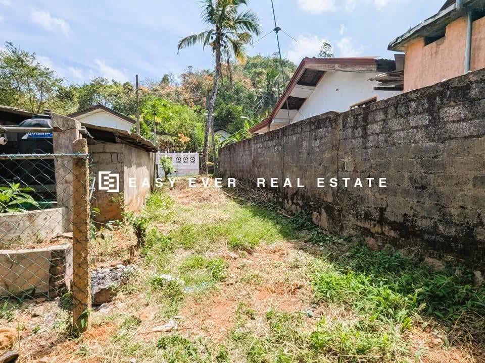 බුලත්කඩේ හන්දියෙන්ම මෙම වටිනා බිම් කොටස් ඉක්මනින් විකිනීමට