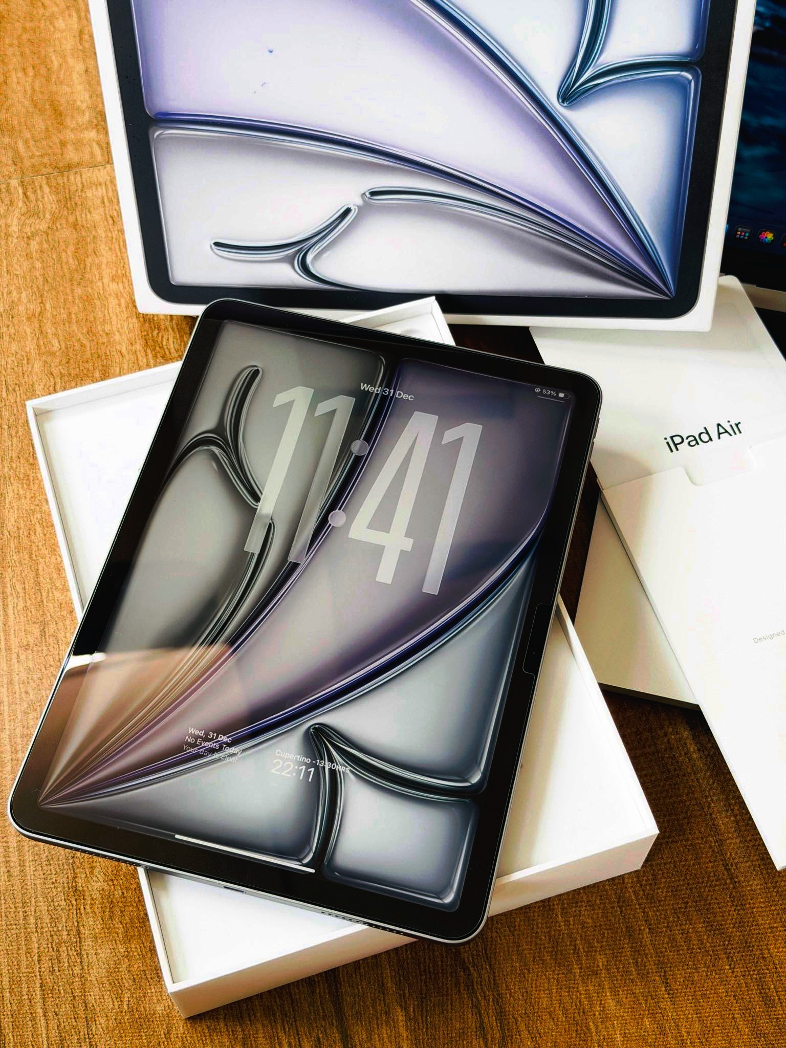 Apple iPad Air M3 11″Inch 128GB Wi-Fi + Cellular 2025.