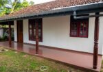 මිනුවන්ගොඩින් අංගසම්පූර්ණ අලංකාර නිවසක් වහාම විකිණීමට ඇත!