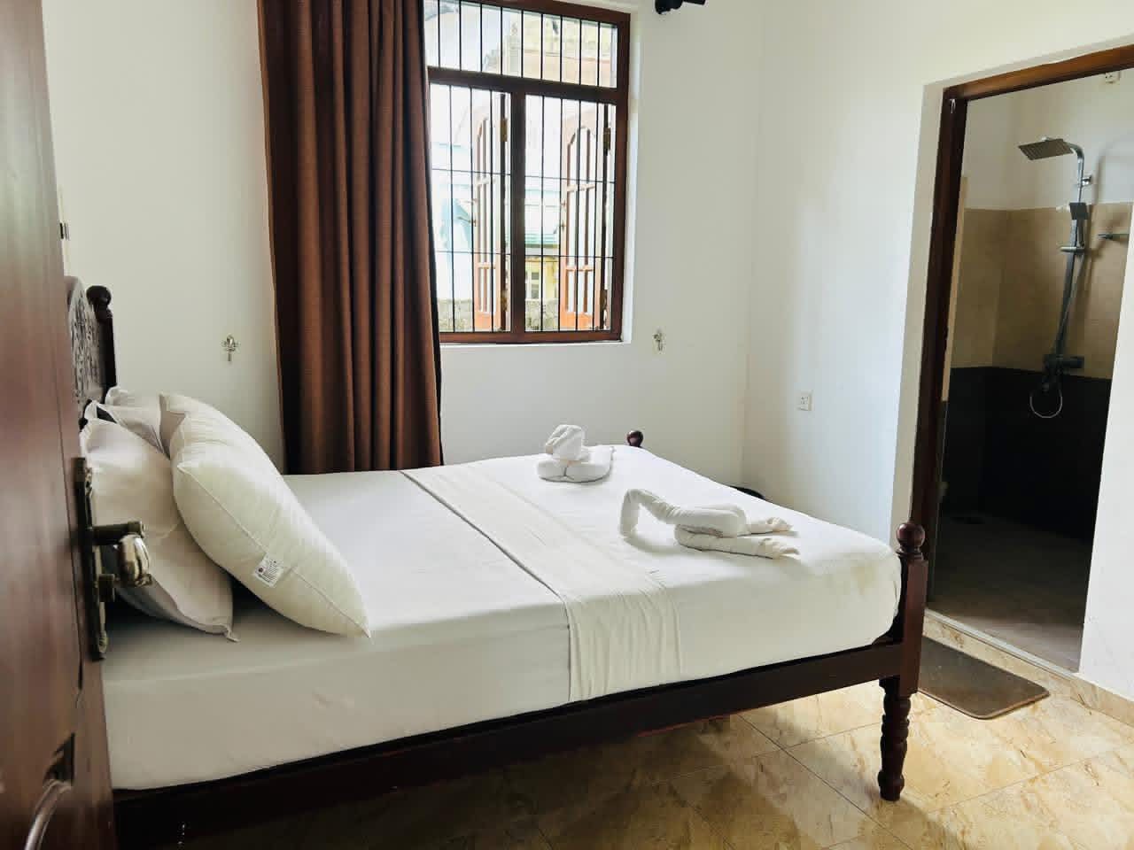 Marian Homestay for Sale – Kudapaduwa, Negombo (Walk to Beach Road) [AD – 106]