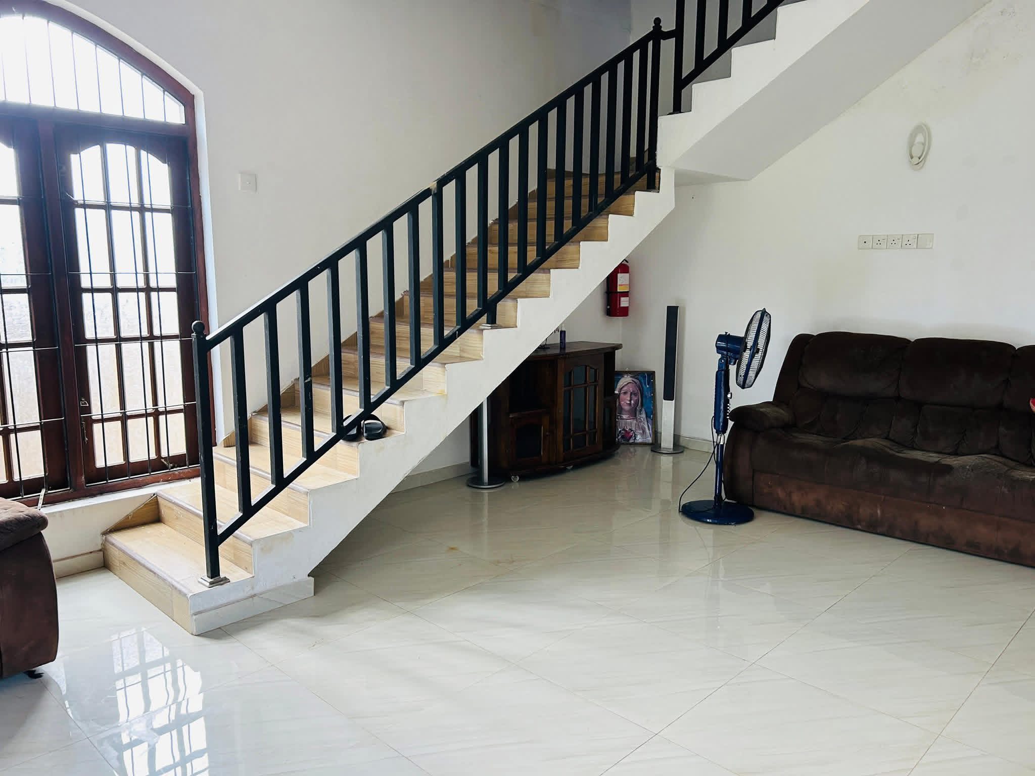Marian Homestay for Sale – Kudapaduwa, Negombo (Walk to Beach Road) [AD – 106]