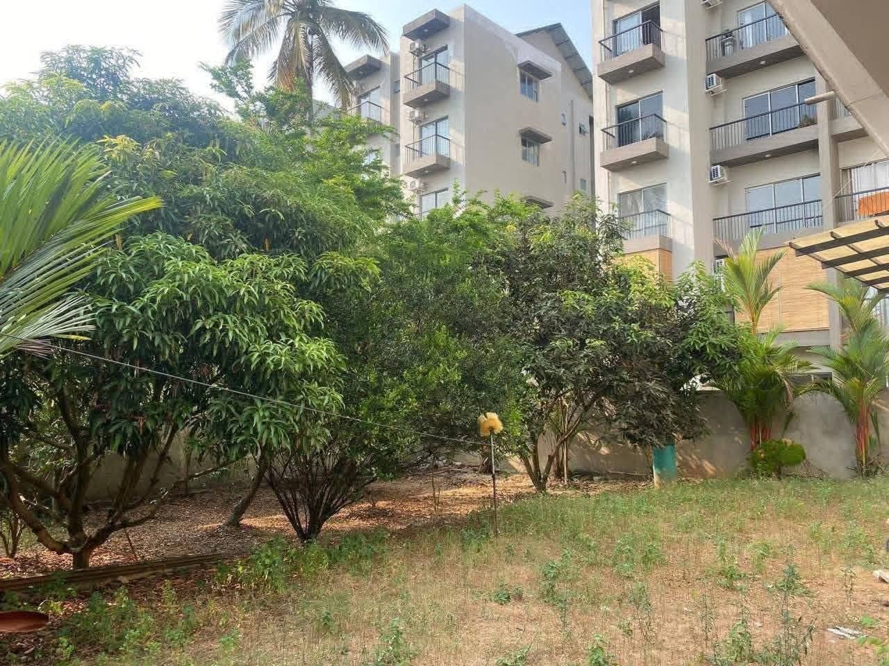 මාලඹෙි ටවුන් එක පෙන මානේ මාලබේ HOME LAND නිවාස සන්කිර්නයට මායිමු වු පිටුපස ඉඩම විකිනිමට ඇත