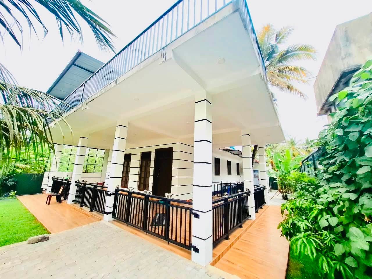 අගනා නිවසක් විකිණීමට – ඇල්විටිගල මාවත, පන්නිපිටිය 