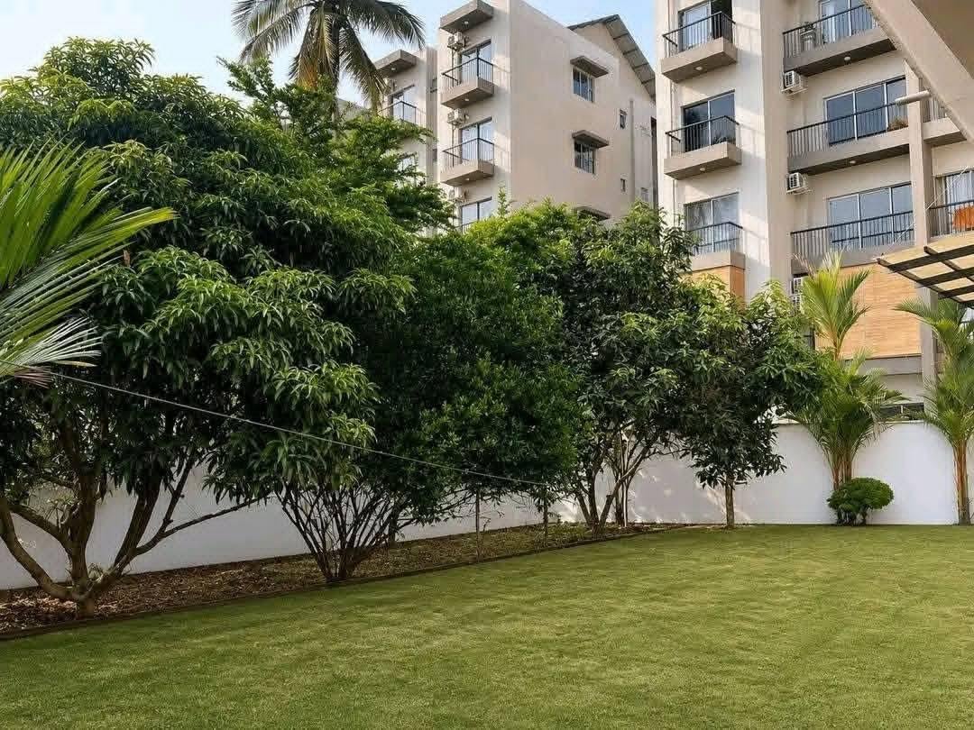 මාලඹෙි ටවුන් එක පෙන මානේ මාලබේ HOME LAND නිවාස සන්කිර්නයට මායිමු වු පිටුපස ඉඩම විකිනිමට ඇත