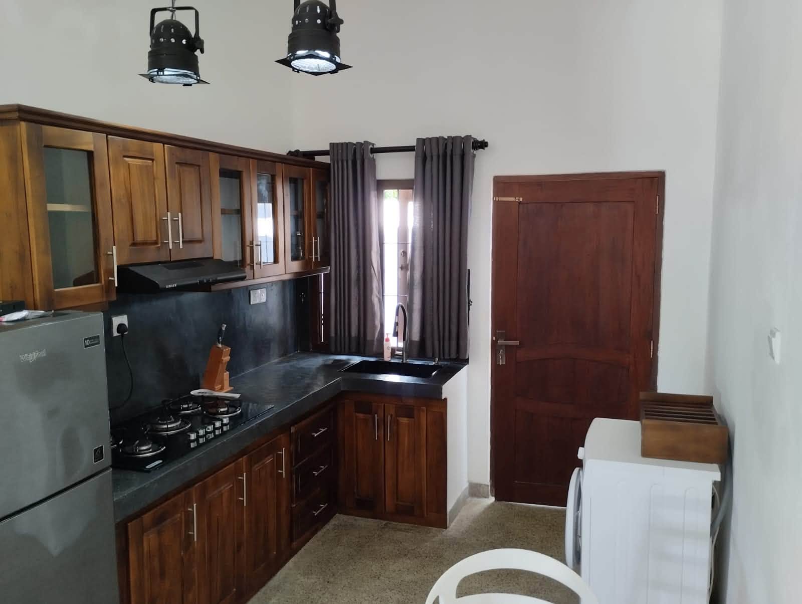 House for Rent in Katuwapitiya.