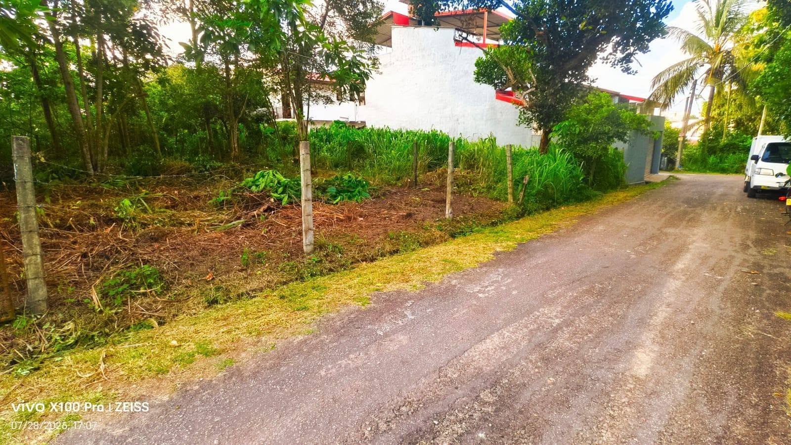 කොට්ටාව මාලබේ ප්‍රධාන මාර්ගයට ආසන්නව පර්චස් 7.3 සුපිරි ඉඩම් කැබැල්ල විකිණීමට