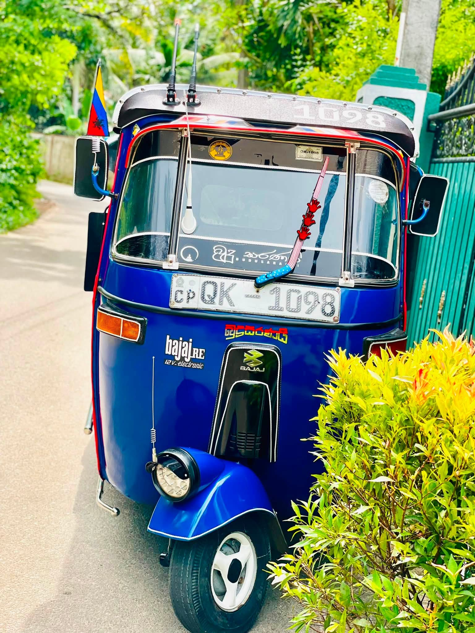 Bajaj re three wheel