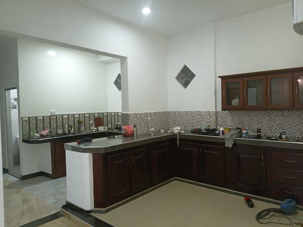 Down stairs house for rent In katuwapitiya