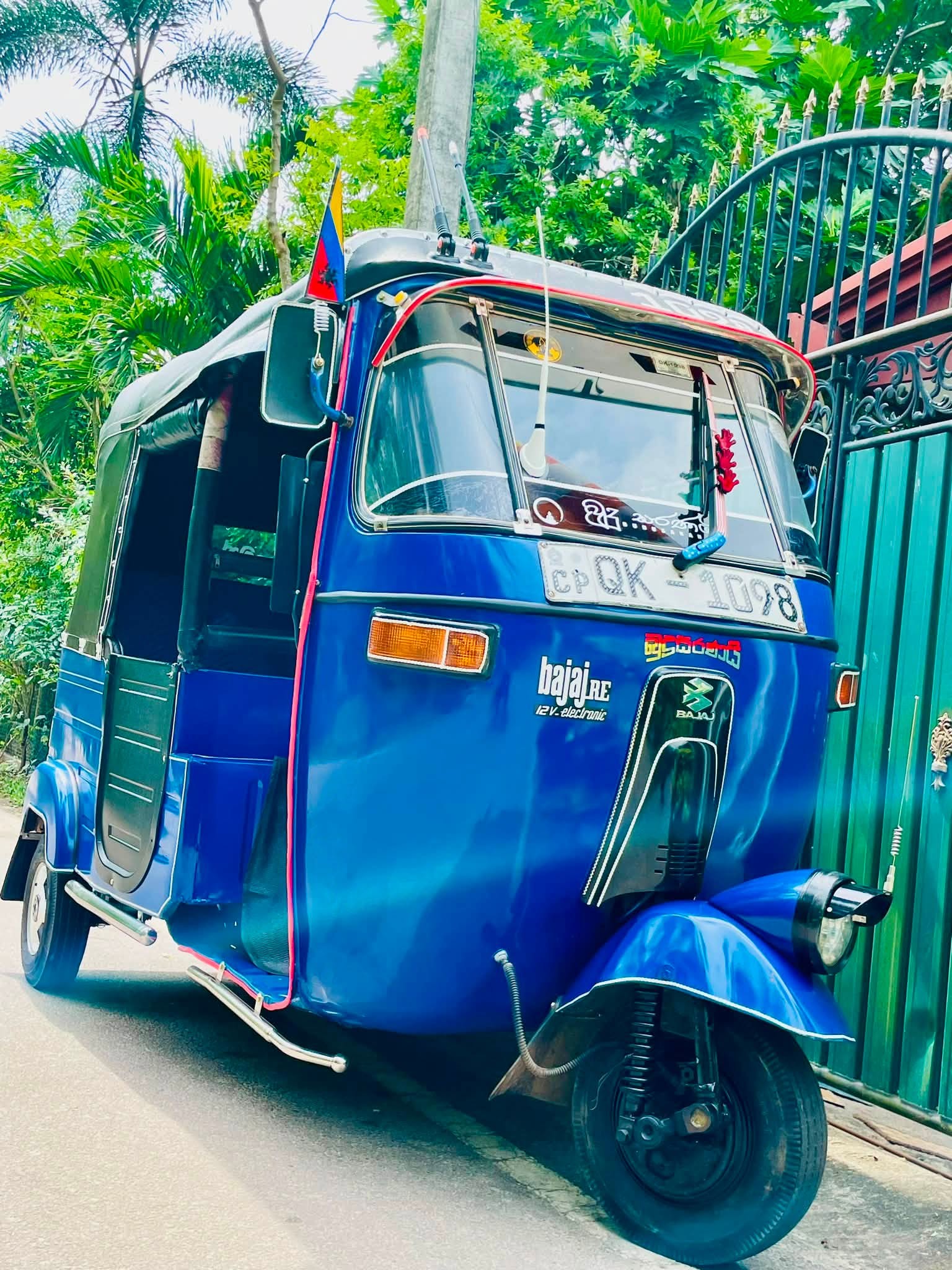Bajaj re three wheel