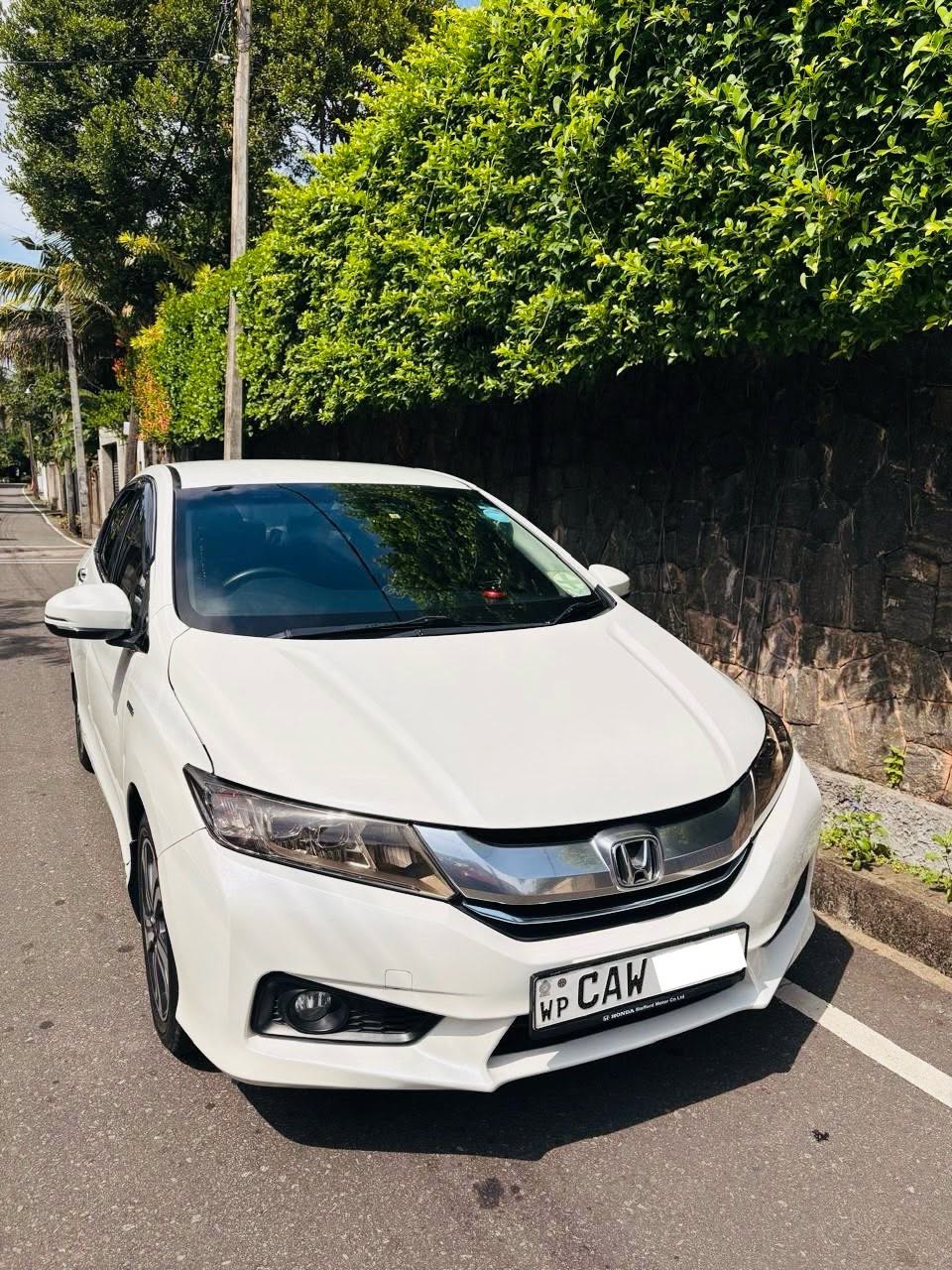 Honda Grace safety Ex Limited Edition 2017(Fully Loaded) car for sale