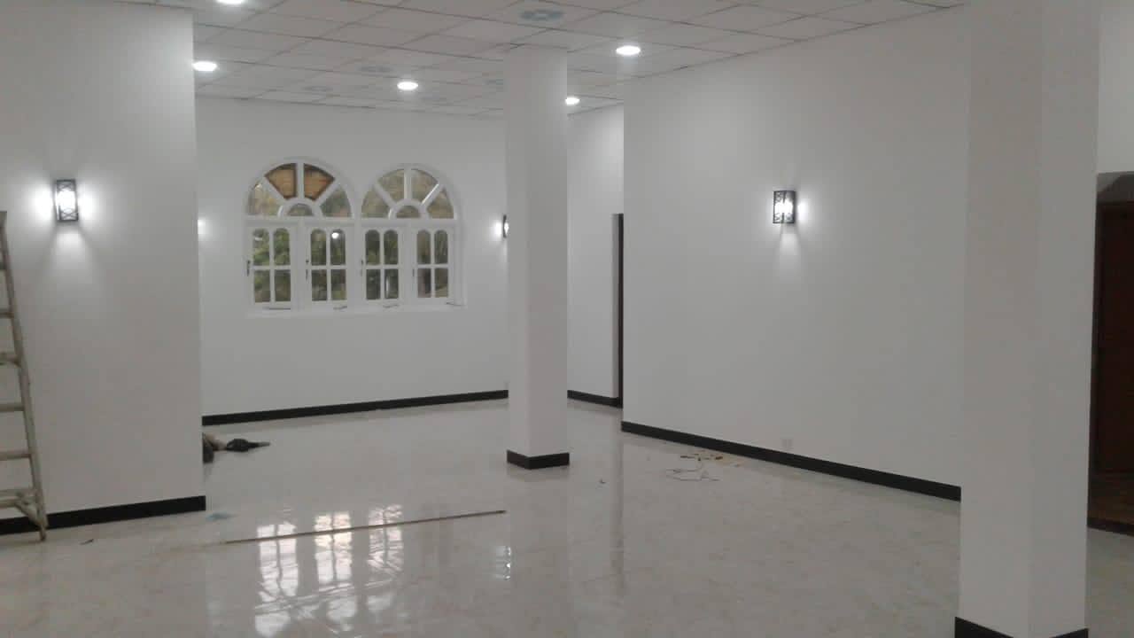 වෙන්නප්පුව නගර සීමාවෙන් කොළඹ – හලාවත ප්‍රදාන පාරට මුහුණලා වර්ග අඩි 2400 කින් යුත් දෙවන මහල