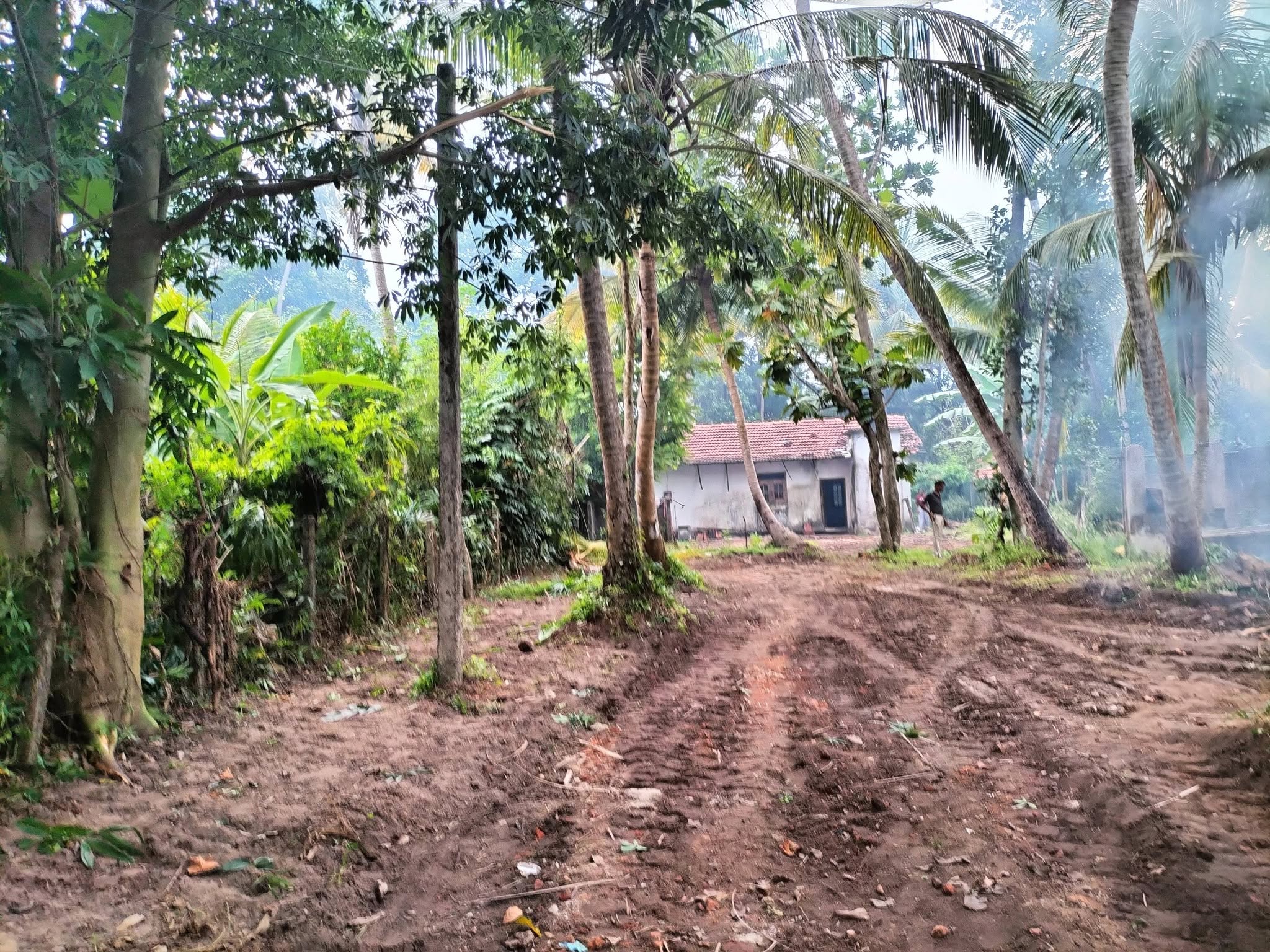 ලුනුවිල ප්‍රෙස්ටස් මාවත පර්චස් 40 ඉඩම විකිණීමට ඇත