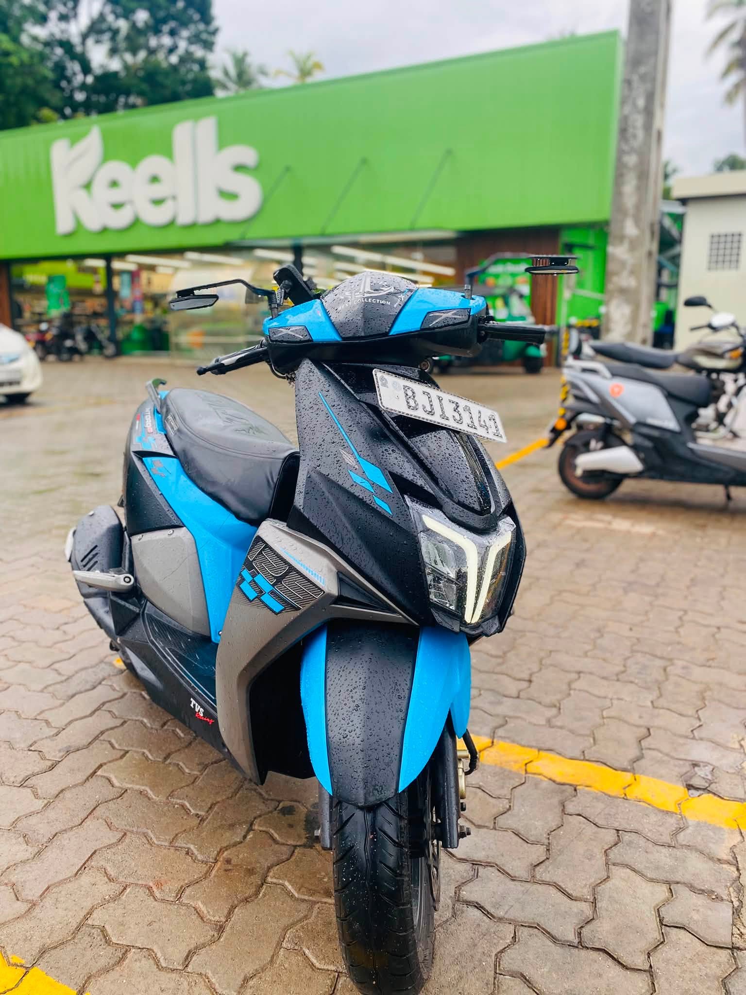 TVS NTORQ 125 RACE EDITION  (2024)