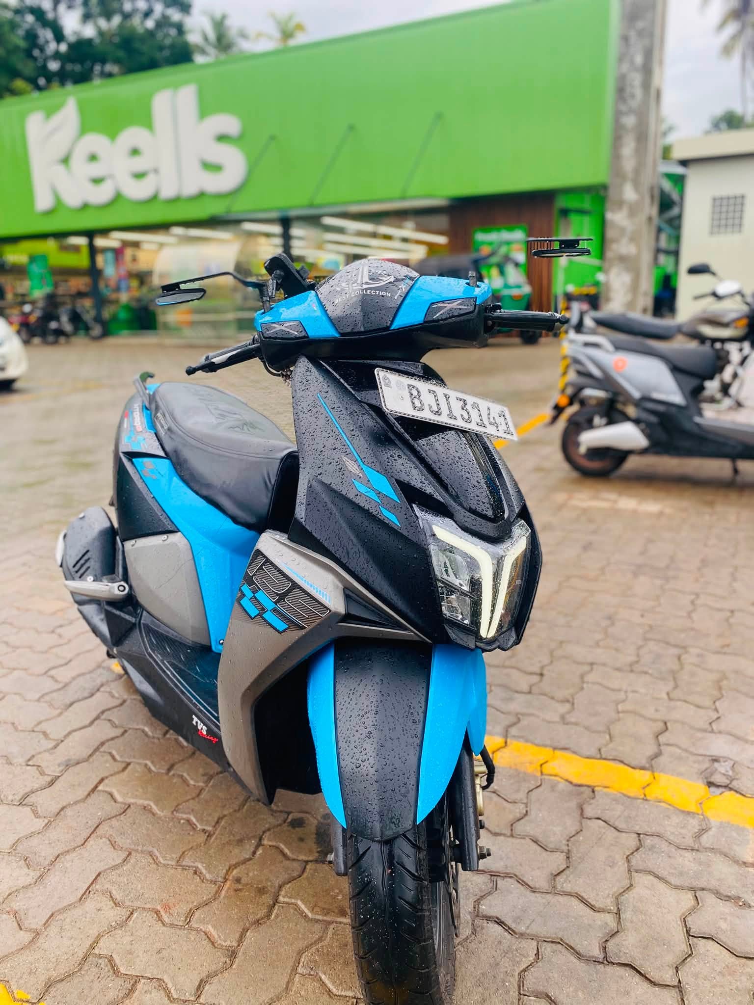 TVS NTORQ 125 RACE EDITION  (2024)