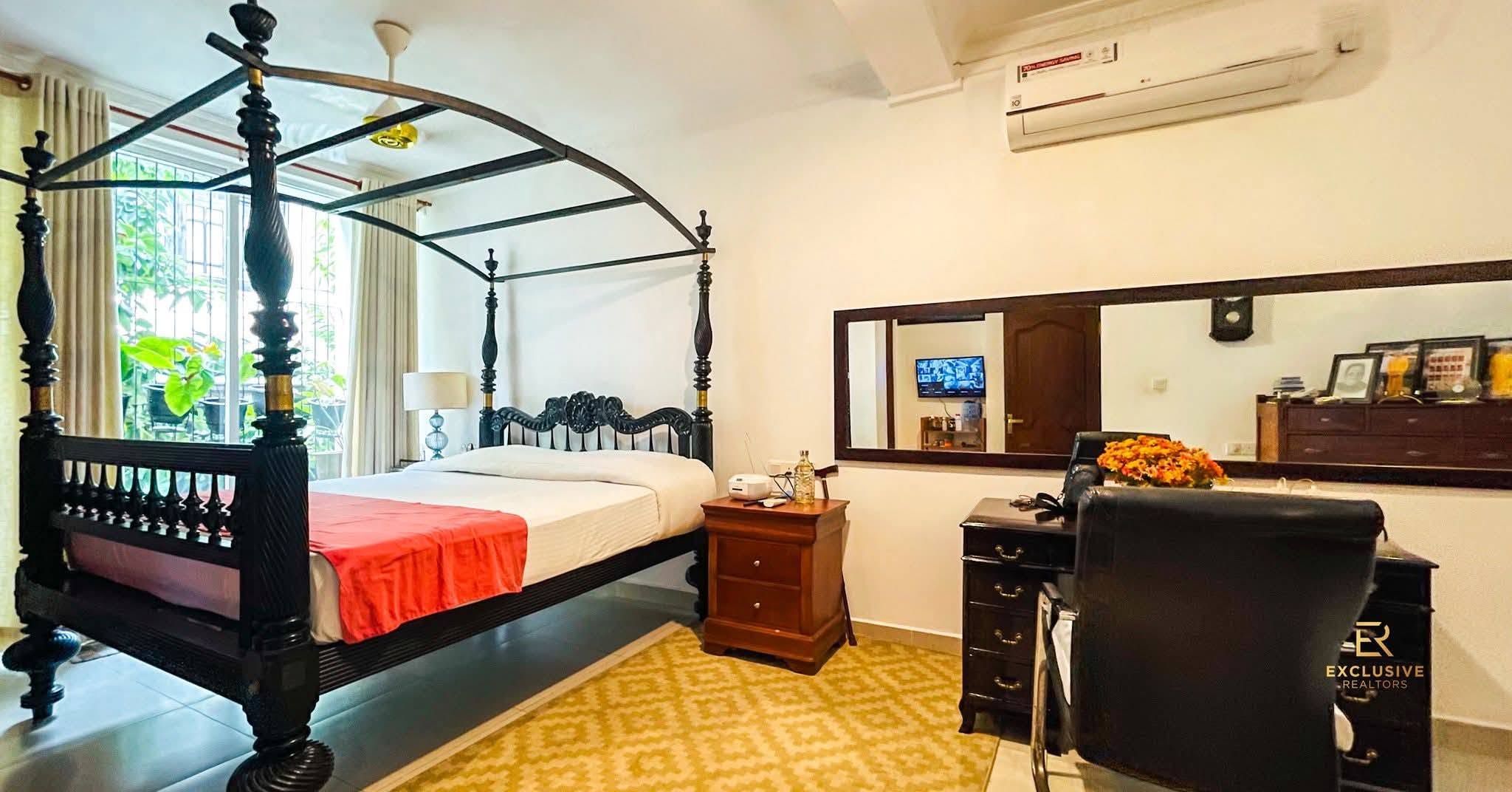 Super Luxury 3 Stories House for Sale in Pamunuwa Road, Maharagama.