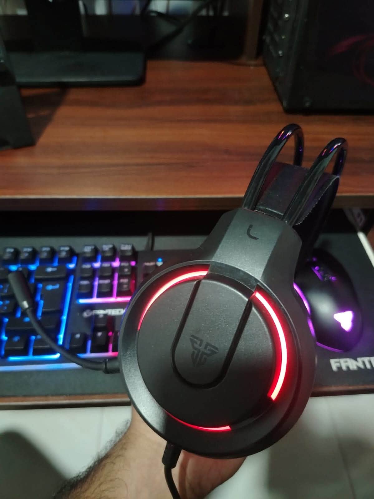 Fantech HQ53 Flash Gaming Headset එකක් විකිණීමට ඇත