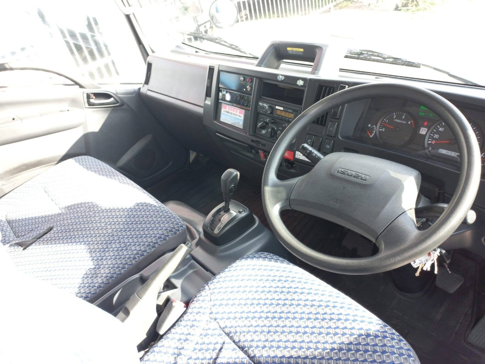 ISUZU ELF FREEZER අඩ් (14.5)
