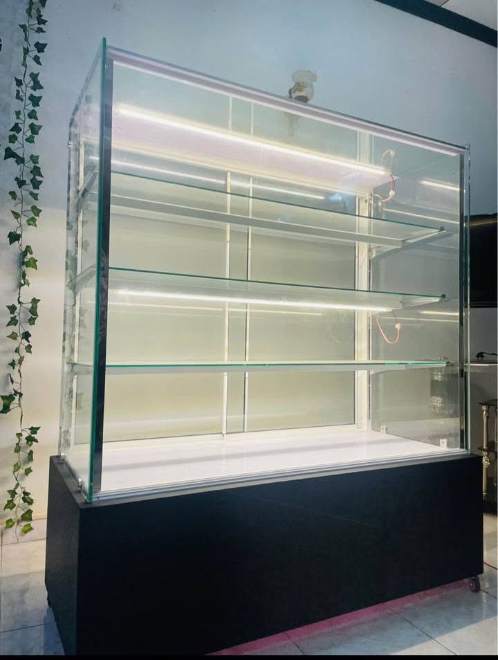 Showcase For Sale! (විකිණීමට ඇත) Brand new