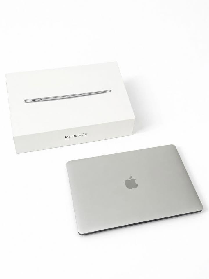 MacBook Air 2020 8GB RAM 256GB SSD