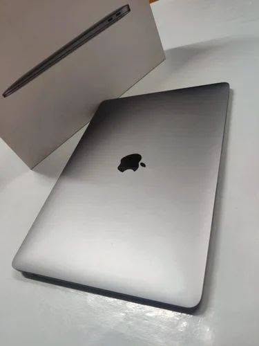 Apple MacBook Air M1  (13-inch)